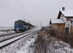 230 xxx und 230 058 zu sehen am 04.01.16 mit der AWT-Kohle in Chotikov.