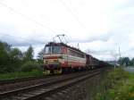 240 109-9 und 742 357-7 durchfahren am 22.09.11 Jindrichov nach Cheb.