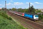 CD 242 248 ist mit R 832  Urpin  von Banska Bystrica nach Bratislava Hauptbahnhof unterwegs. Die Aufnahme enstand bei Bratislava - Vinohrady, am 30.04.2012.