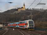 Der 471 045 am 04.04.2010 bei der Einfahrt in st nad Labem Hbf.