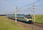 681 003-0 zusehen am 13.06.20 mit IC 505 in Pardubice Opočínek.