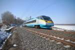 16.3.2013 11:40 ČD 681 007-1  Pendolino  als SuperCity (SC) aus Bohumn nach Frantikovy Lzně in der Nhe der Talsperre Jesenice zwischen den Haltestellen Stebnice und Cheb Veboř.