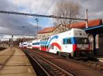 471 011-7  im Hbf. Kralupy nad Vltavou am 3.2. 2013. Neues Design.