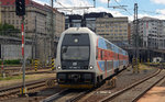 471 050 erreicht als Os 9947 am 15.06.16 von Praha-Radotin kommend den Hbf Prag.