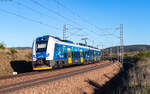 651 211 als Os 7885 (Plzen hl.n. - Beroun) bei Cerhovice 1.5.26

