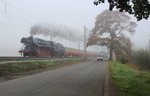 Am 24.09.16 war in Cheb Tag der Eisenbahn. Es fuhren viele Sonderzüge von Cheb nach Aš, Karlovy Vary, Mariánské Lázně, Plesná und Luby u Chebu. 498 104 (11202) bei Tršnice wo das Wetter früh noch sehr schlecht war.