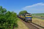 753 736 + 753 738 mit einem Kokszug am 30.05.2017 bei Stod.