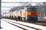 AWT 753 706 mit Kesselwagenzug in Breclav - 21/02/2013