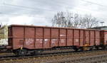 Offener Drehgestell-Güterwagen vom tschechischen Einsteller TSS Cargo a.s. mit der Nr. 33 TEN 54 CZ-TSSC 5375 014-3 Eanos 149.0 in einem Ganzzug am 19.02.20 Bf. Golm (Potsdam).  