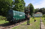 Zu den schon  aufgearbeiteten Fahrzeugen geh�rt der Eichwagen, selbiger wurde eingesetzt, um die Gleiswagen zu �berpr�fen.23.05.2026  09:25  Uhr Jaromer, Museum Vytopna