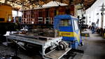 Blick in den Schuppen , im Eisenbahnmuseum  Výtopna Jaroměř, hier findet sich eine interessante  Elektrodraisine, die sehr nach Eigenbau aussieht.