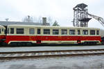 Der Beiwagen BFalm 5-9997 zum M 240 Anfang April 2018 im Eisenbahnmuseum Lužná u Rakovníka.