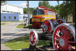Direkt am östlichen Bahnhofskopf in Luzna u Rakovnika befindet sich der Eingang zum CD Eisenbahn Museum, welches im ehemaligen BW seinen Standort hat. Am 7.6.2024 stand dort quasi als Begrüßungsobjekt die Elektrolok S 4890044.