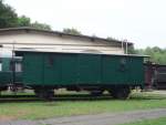 ČSD historische Packwagen auf Bhf. Lun u Rakovnka am 18. 7. 2010. 