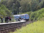 Ein Zug der Linie S6 von  Fren�t�t pod Radho�těm nach Ostrava �ber Fr�dek-M�stek f�hrt in Celadna ein.