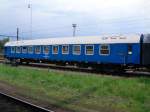 Ein alter Reisezugwagen der (CSD) war am 21.05.11 in dem Sonderzug  Karlovy Vary nach Cheb eingereiht. Hier im Bahnhof Cheb zusehen. 



