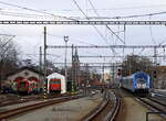 Blick auf das Vorfeld von Teplice v čechách Richtung Usti.
Steuerwagen voraus läuft ein Zug  aus Usti ein. Steuerwagen 8030 008-4
12.01.2024 10:24 Uhr.