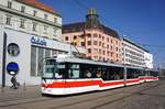 Tschechien / Straßenbahn (Tram) Brno / Brünn: Vario LF2R.E - Wagen 1090 sowie Vario LFR.E - Wagen 1597 von Dopravní podnik města Brna a.s.