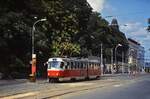 Straßenbahn Brno/Brünn: Der 1975 gelieferte und 2007 ausgemusterte Tatra K2 1073 ist im Juli 1989 auf der Linie 5 unterwegs