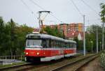 Tw.1517+1558 auf der Fahrt nach Stary Liskovec kurz vor der Haltestelle Smermova.(15.05.2015)