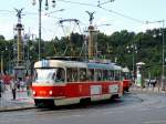 8016 als Linie 17, Richtung Sídliště Modřany in der Tschechischen Hauptstadt PRAG; 140612