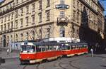 Straßenbahn Brno/Brünn: Auf der Linie 4 wurden der Tatra T3M 1566 und ein weiterer T3M im Juli 1989 angetroffen.