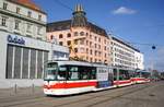 Tschechien / Straßenbahn (Tram) Brno / Brünn: Vario LF2R.E - Wagen 1088 sowie Vario LFR.E - Wagen 1541 von Dopravní podnik města Brna a.s.