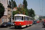 Anläßlich des 150-jährigen Bestehens der Straßenbahn Brünn kam es am 15.06.2019 zu zahlreichen Ausfahrten von Oldtimer- und Museumsfahrzeugen. Der vorbildlich in seinen Lieferzustand restaurierte K2 1123 dreht dabei zahlreiche Runden zwischen dem O-Busdepot Husovice und dem im Zentrum gelegenen Moravske namesti. (Svitavska ulice, 15.06.2019)