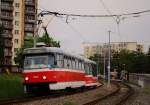 T3R.EV 1569 + VV60LF 1304 in voller Fahrt kurz vor der Endstelle Stary Liskovec. (15.05.2015)