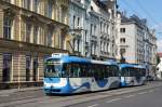 Tschechische Republik / Straßenbahn Ostrava: Vario LFR.E - Wagennummer 1342 sowie ein weiterer Vario LFR.E ...aufgenommen im Juni 2014 in der Nähe vom Bahnhof (Straßenname: Nádražní) von Ostrava.