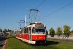 Prag: Das aus den T3R.P 8577 + 8560 bestehende Tandem der Linie 26 auf der Fahrt zum Nadrazi Hostivar in der Trida Milady Horakove kurz vor der Haltestelle Hradcanska. (03.09.2026)