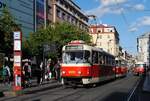 Prag: T3R.P 8525 + 8447 als Linie 9 nach Sidliste Repy abfahrbereit in der Haltestelle Andel.