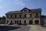 EG Jablonec, saniert mit Bahnhofsgastst�tte.
