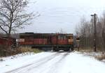 742 151-4 zu sehen am 25.11.25 mit einer Übergabe zwischen Citice und Dolní Rychnov an einem alten Bahnübergang.