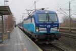 ČD-193 298  Mikeš  mit dem EC175 (Flensburg-Prag) am 12.2.2023 beim Zwischenstopp am Bahnhof Büchen