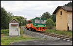 GW Train 816002-0 erreicht hier am 28.06.2021 um 9.29 Uhr als Zug 7102 nach Karlsbad den Ortsrand von Teplicka.