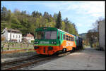 Reserve Fahrzeug GW Train 810526-4 abgestellt im alten CSD BW im Bahnhof Becov nad Teplou am 28.4.2024.