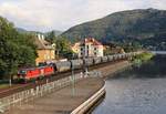 383 747 (IDS) zusehen mit einem Kesselzug am 18.07.20 in Ústí nad Labem-Střekov.