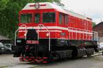 KDS hat deren Gross-Hektor 721 517 in ein alter CSD Farbenschema bemalt und dieser Lok grüsst ins Bahnhof von Luzna u Rakovnika die Gäste für das Eisenbahnmuseum am 13 Mai 2012.