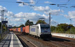 386 025 führte am 25.09.18 einen Containerzug durch Saarmund Richtung Schönefeld.