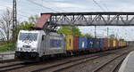 METRANS Rail s.r.o., Praha [CZ] mit ihrer  386 002-0  [NVR-Nummer: 91 54 7386 002-0 CZ-MT] und einem Containerzug am 11.04.24 Höhe Bahnhof Saarmund.