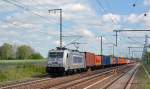 386 015 zog am 10.05.15 einen Containerzug durch Rodleben Richtung Magdeburg.