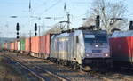 METRANS Rail s.r.o., Praha [CZ] mit  386 018-6  [NVR-Nummer: 91 54 7386 018-6 CZ-MT] und Containerzug am 17.01.20 Bf.