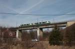 Die Brücke in Královske Poříčí überqueren 2 RegioSprinter der Vogtlandbahn als 7105 am 12.03.2011.