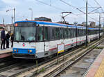 Stra�enbahn Istanbul Zug 213B auf der Linie T4 nach Mescid-i Selam in der Station Vatan, 14.10.2026.