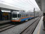 Eine Hafif Metro ( leichte Metro ) fhrt auf dem Weg vom Flughafen nach Aksaray am 12.4.2009 in den Bahnhof Zeytinburnu ein.