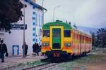YZ-666 mit Steuerwagen YRZ-878 am 24.Dezember 2001 im Gare de Hammamet.