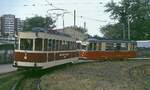 Straßenbahn Straßenbahn Vinniza/Ukraine: Triebwagen 1 und der Gotha-Triebwagen 104 am Hauptbahnhof (04.08.1994)