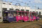 TATRA T4 mit der Nummer 1124 am 19.08.2015 in Lviv. Fotografiert an der Wendeschleife am Hauptbahnhof. Tickets UA Werbung.