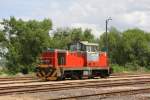 Pause für die ungarische Diesellok M 471213 am 6.5.2010 im ungarischen Grenzbahnhof
Villany.